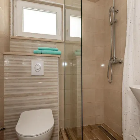 3 Bedroom In * Komarna