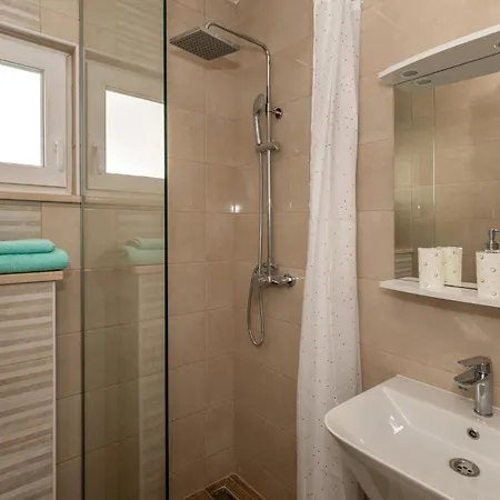 Awesome In With House Sea View Komarna