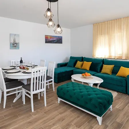 Lovely In With House Sea View Διαμέρισμα *