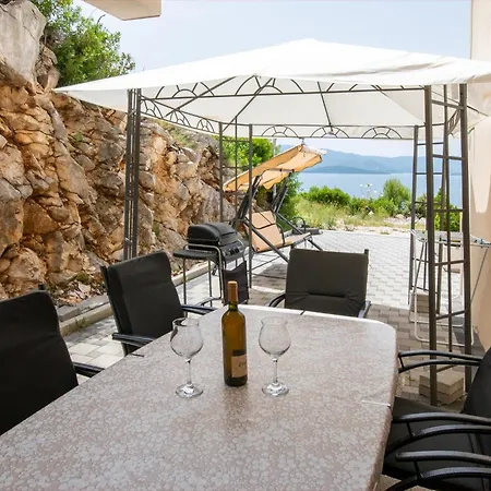 3 Bedroom In * Komarna